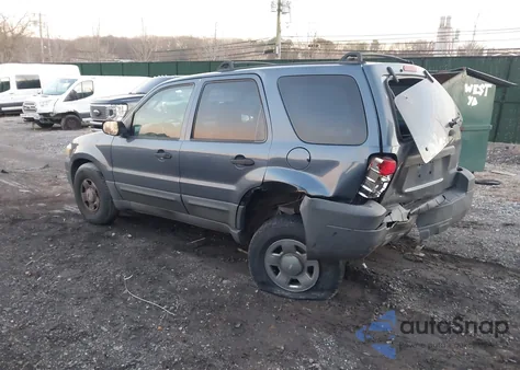 2005 Ford Escape Xls из США, поврежденный, VIN 1FMYU02Z25KB63243